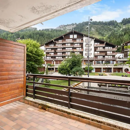 Mars 404-406 Sur La Place Du Village A Avec Vue Sur Les Alpes Anzère