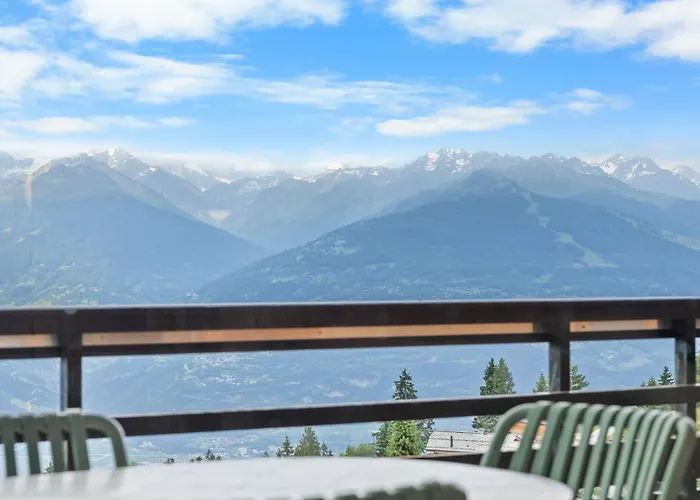 Mars 404-406 Sur La Place Du Village A Avec Vue Sur Les Alpes *