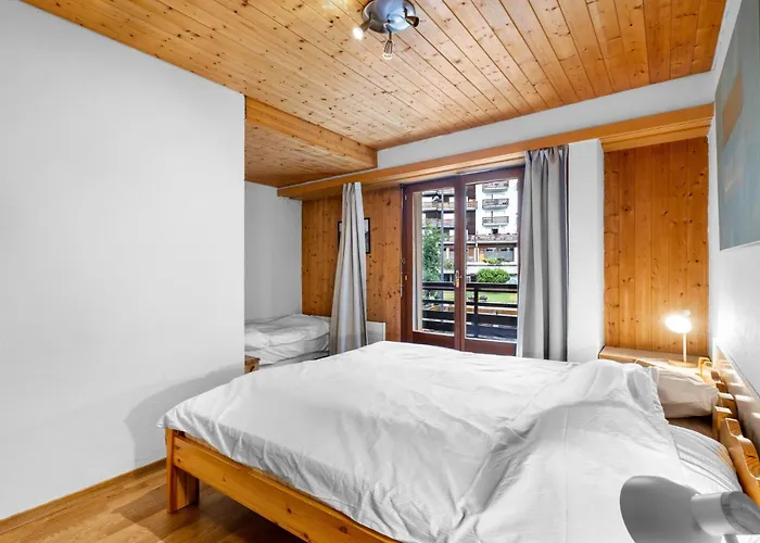 Appartement Mars 404-406 Sur La Place Du Village A Avec Vue Sur Les Alpes