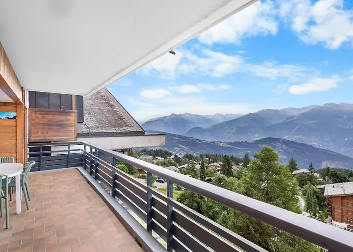 Appartement Mars 404-406 Sur La Place Du Village A Avec Vue Sur Les Alpes